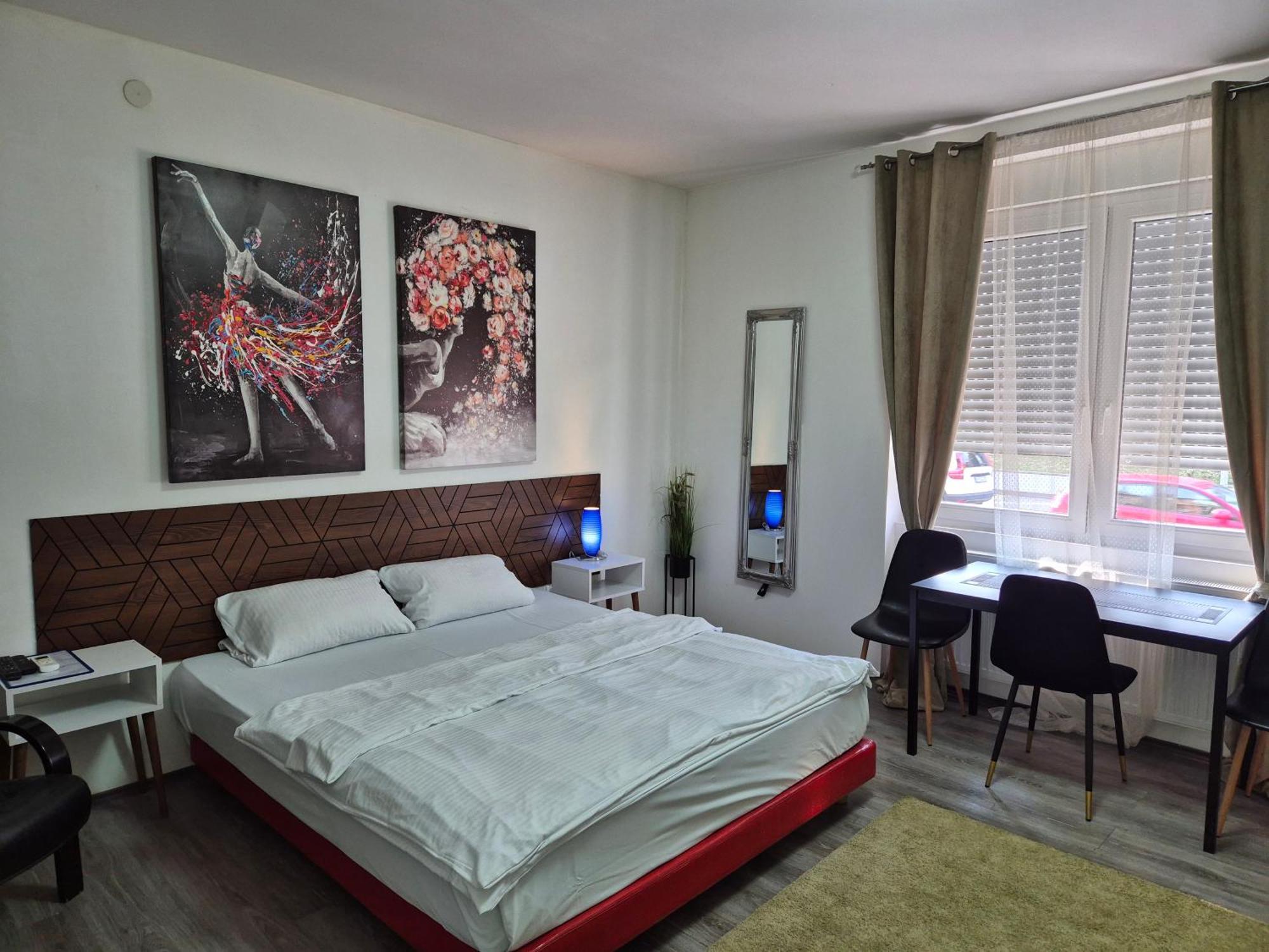Rooms Villa Luigi Pančevo 外观 照片