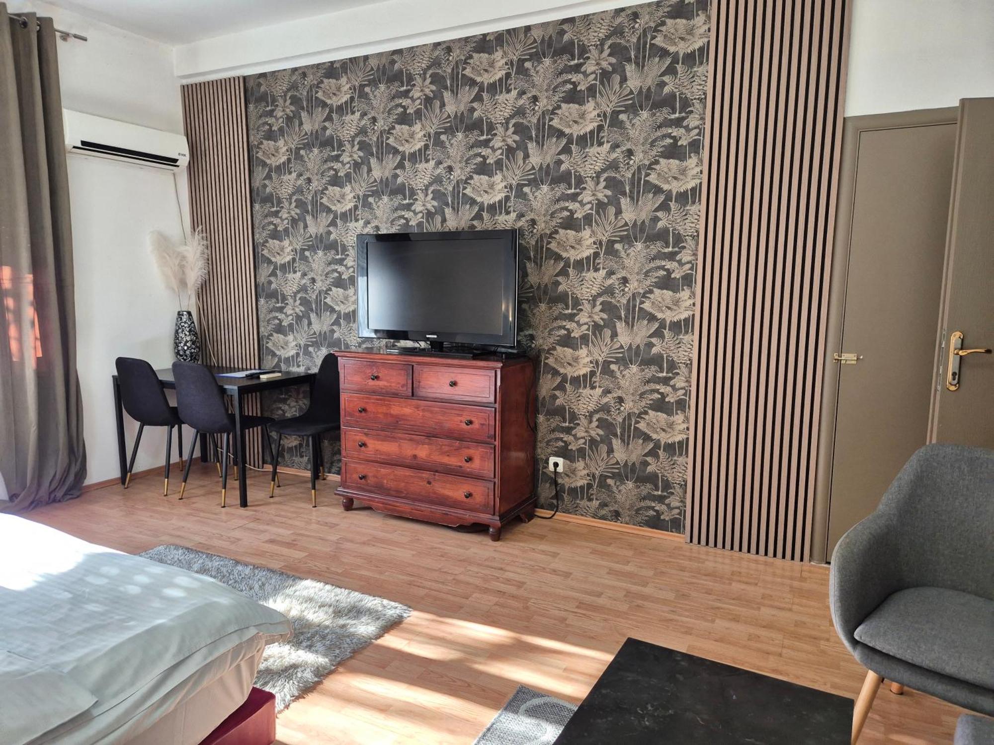 Rooms Villa Luigi Pančevo 外观 照片