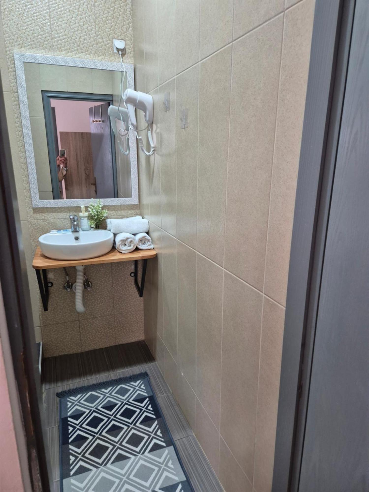 Rooms Villa Luigi Pančevo 外观 照片