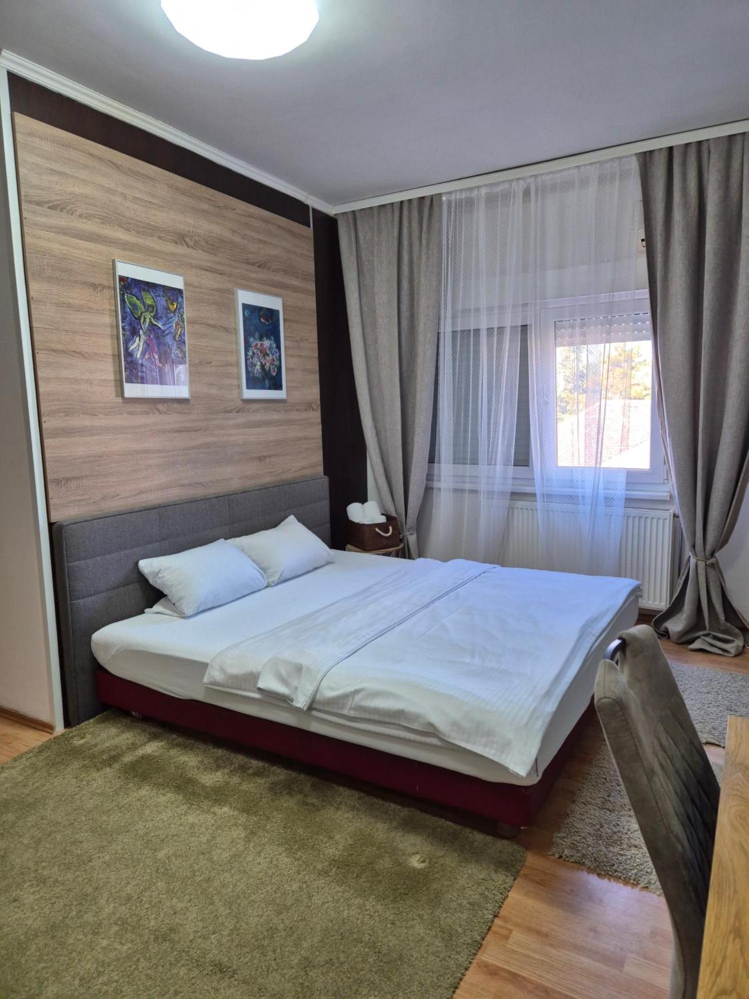 Rooms Villa Luigi Pančevo 外观 照片